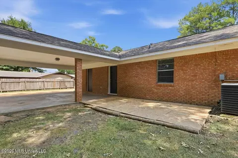 Exterior - 477 Robert Michael Dr, Pearl, MS 39208 photo 3 of 6