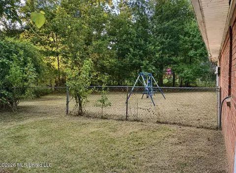 2379 Carrollton Rd, Grenada, MS 38901 photo 5