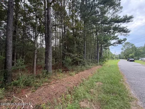 W Ridley Street, Bay Saint Louis, MS 39520
