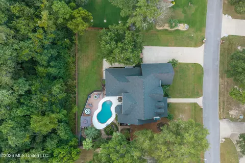 View/Area - 7820 Rushing Oaks Dr, Biloxi, MS 39532 photo 5 of 8