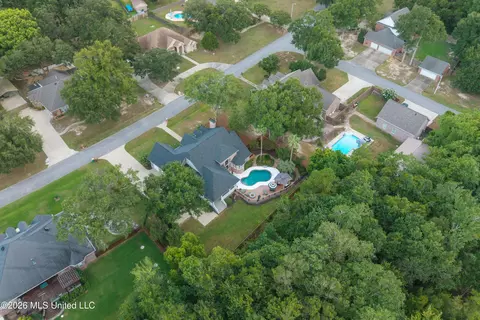 View/Area - 7820 Rushing Oaks Dr, Biloxi, MS 39532 photo 2 of 8