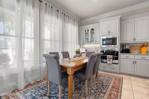 Dining - 7820 Rushing Oaks Dr, Biloxi, MS 39532 photo 5 of 8