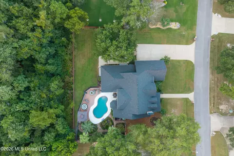 View/Area - 7820 Rushing Oaks Dr, Biloxi, MS 39532 photo 6 of 8