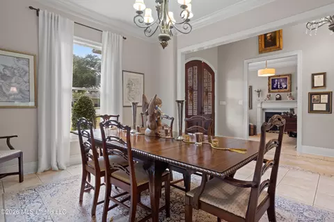Dining - 7820 Rushing Oaks Dr, Biloxi, MS 39532 photo 4 of 8