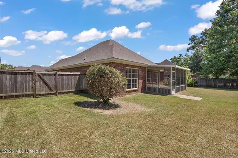 Exterior - 217 Calhoun Dr, Madison, MS 39110 photo 6 of 9