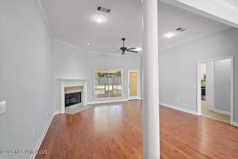 Living - 217 Calhoun Dr, Madison, MS 39110 photo 1 of 4