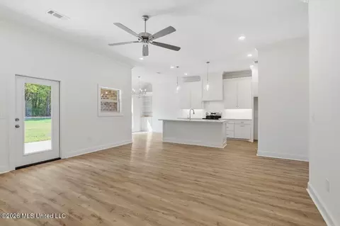 Living - 113 Newport Dr, Canton, MS 39046 photo 2 of 4