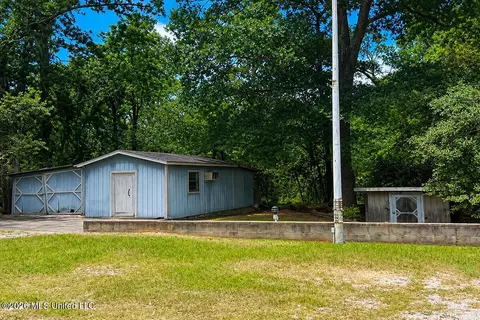 Exterior - 709 Hillcrest Loop, Petal, MS 39465 photo 3 of 5
