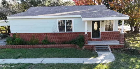 2302 Wilson Ave, Pascagoula, MS 39567