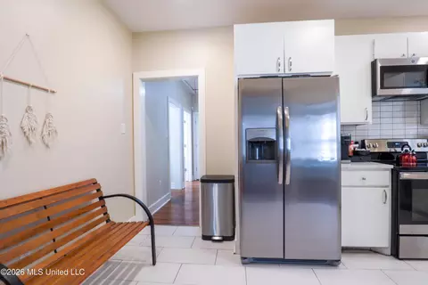 Entry Way - 522 Taylor St, Jackson, MS 39216 photo 1 of 1