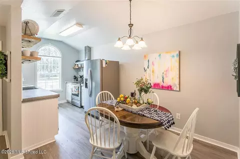 Dining - 481 Mockingbird Cir, Brandon, MS 39047 photo 1 of 2