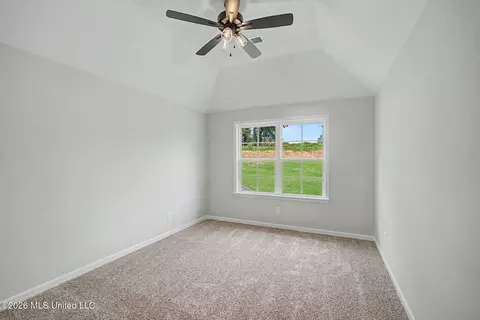 Bedroom - 8130 Soaring Oaks Dr, Walls, MS 38680 photo 3 of 5