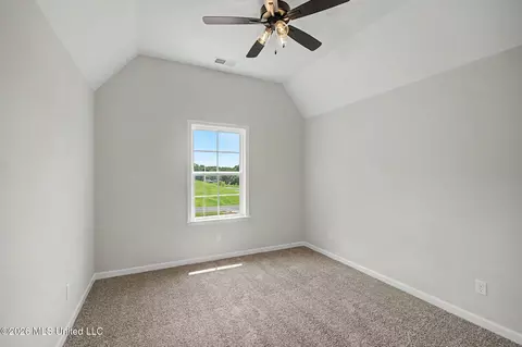 Bedroom - 8130 Soaring Oaks Dr, Walls, MS 38680 photo 4 of 5
