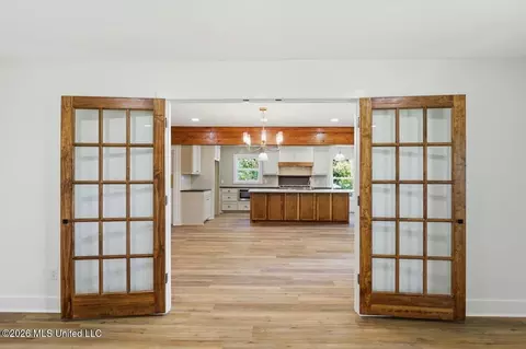Entry Way - 6430 Manship Rd, Brandon, MS 39047 photo 3 of 9