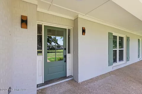 Exterior - 6430 Manship Rd, Brandon, MS 39047 photo 5 of 11