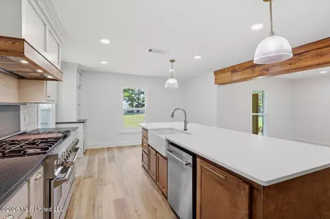 Kitchen - 6430 Manship Rd, Brandon, MS 39047 photo 1 of 6