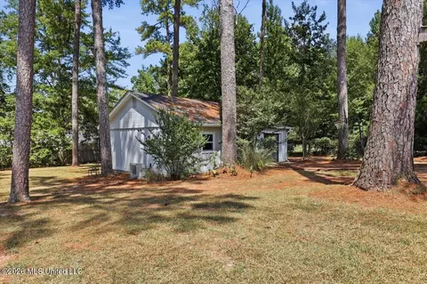 Exterior - 6430 Manship Rd, Brandon, MS 39047 photo 10 of 11