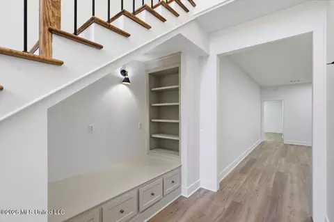 Entry Way - 6430 Manship Rd, Brandon, MS 39047 photo 4 of 9