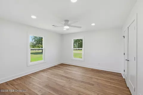 Bedroom - 6430 Manship Rd, Brandon, MS 39047 photo 2 of 7