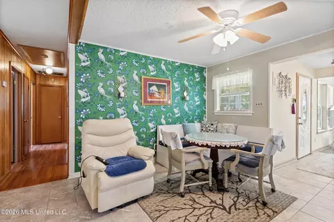 Dining - 401 Black Bear Cv, Hernando, MS 38632 photo 1 of 1