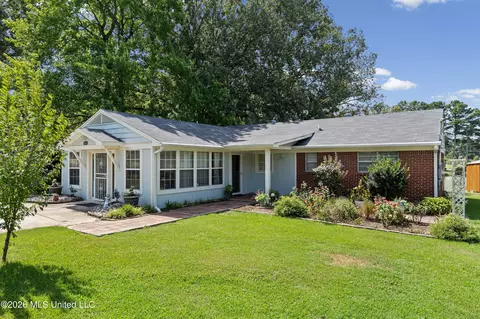 Exterior - 401 Black Bear Cv, Hernando, MS 38632 photo 1 of 14