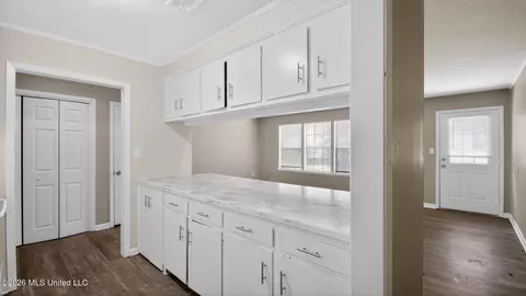 Entry Way - 5706-5708 Orchard View Dr, Jackson, MS 39211 photo 1 of 1