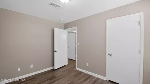 Bedroom - 5706-5708 Orchard View Dr, Jackson, MS 39211 photo 3 of 3