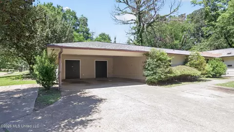 Exterior - 5706-5708 Orchard View Dr, Jackson, MS 39211 photo 2 of 3
