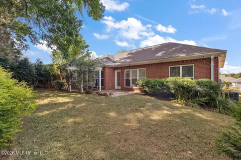 Exterior - 2003 Rolling Hill Dr, Brandon, MS 39042 photo 6 of 9