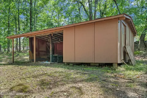 Exterior - 867 Green Acres Dr, Hernando, MS 38632 photo 9 of 9