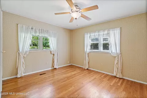Bedroom - 867 Green Acres Dr, Hernando, MS 38632 photo 6 of 7