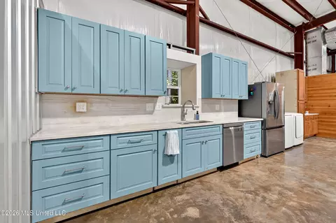 Kitchen - 90 Boaz Pl, Picayune, MS 39466 photo 4 of 4