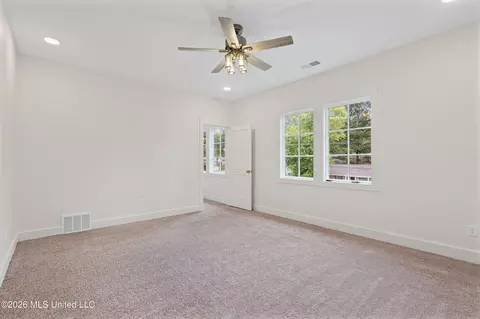 Bedroom - 2133 Timber Ln, Hernando, MS 38632 photo 2 of 3