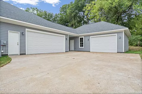 Other - 2133 Timber Ln, Hernando, MS 38632 photo 1 of 11