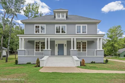 Exterior - 2133 Timber Ln, Hernando, MS 38632 photo 4 of 7