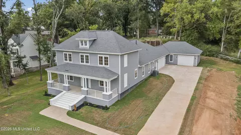Exterior - 2133 Timber Ln, Hernando, MS 38632 photo 6 of 7