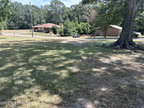 505 N James Ave, Mccomb, MS 39648 photo 3