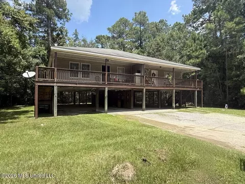 6125 W Lincoln St, Bay Saint Louis, MS 39520
