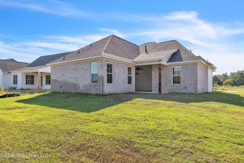 Exterior - 118 Mission Park Dr, Madison, MS 39110 photo 3 of 4