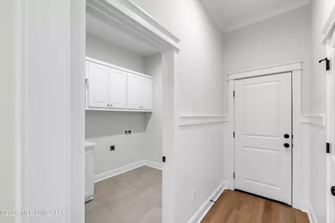 Entry Way - 118 Mission Park Dr, Madison, MS 39110 photo 2 of 5