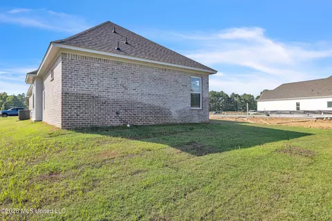 Exterior - 118 Mission Park Dr, Madison, MS 39110 photo 4 of 4