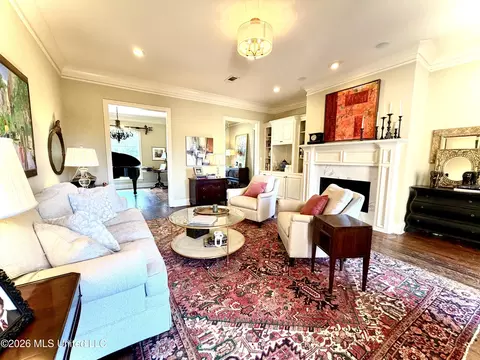 Living - 809 Beaumont Dr, Madison, MS 39110 photo 6 of 6