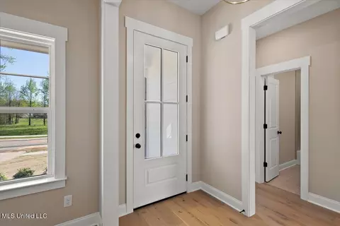 Entry Way - 292 Wells Dr, Hernando, MS 38632 photo 1 of 5