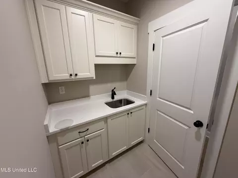 Other - 292 Wells Dr, Hernando, MS 38632 photo 7 of 9