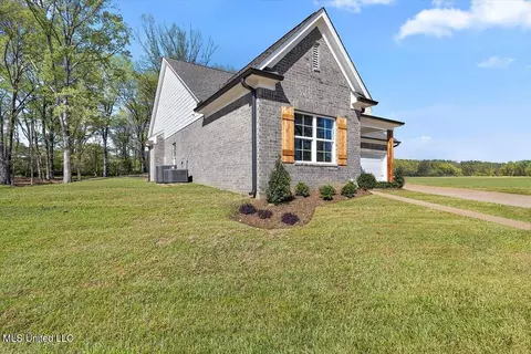 Other - 292 Wells Dr, Hernando, MS 38632 photo 1 of 9