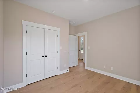 Bedroom - 292 Wells Dr, Hernando, MS 38632 photo 4 of 7