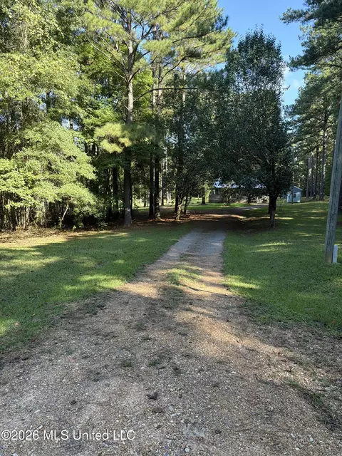 Exterior - 110 Mccormack Cir, Brandon, MS 39042 photo 11 of 11