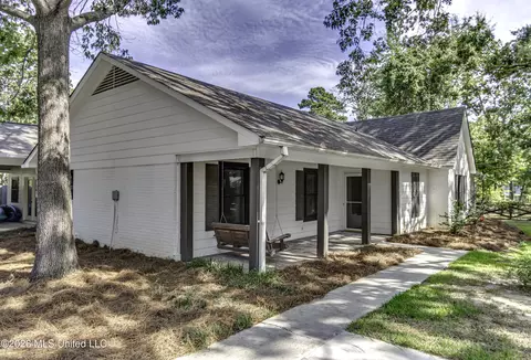 Exterior - 103 Falcon Ct, Brandon, MS 39047 photo 4 of 16
