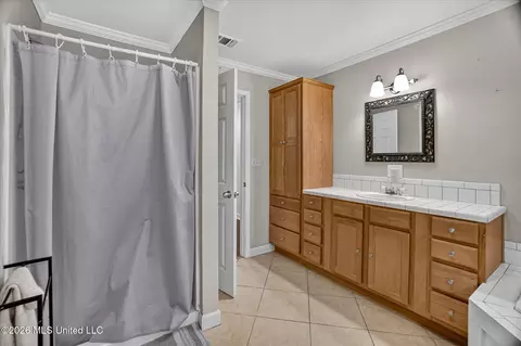 Bath - 9528 Poni Pl, Diamondhead, MS 39525 photo 2 of 3