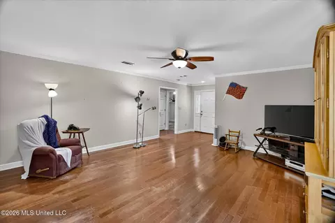 Living - 9528 Poni Pl, Diamondhead, MS 39525 photo 2 of 2